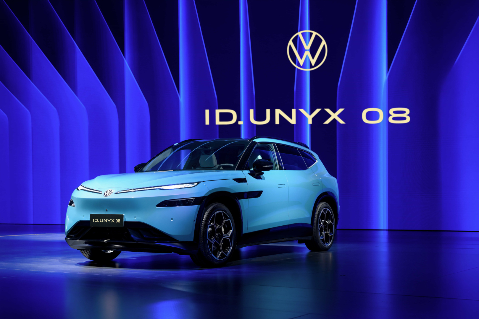 SMALL_58217381240015544808